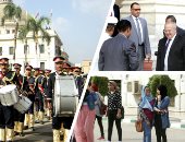 صور.. العلم المصرى يطلق إشارة بدء الدراسة بالجامعات.. حفلات استقبال بجامعة القاهرة.. و"الخشت" يتناول "الترمس والتمر الهندى" مع الطلاب ويقود ماراثون دراجات داخل الحرم.. وتجديد 6 مبانى بالمدينة الجامعية