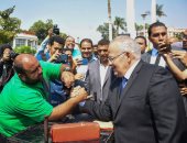 رئيس جامعة القاهرة يهزم مدرب "الريست" بحفل استقبال الطلاب الجدد