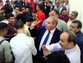 بيان لجامعة الأزهر حول "سيلفى البنات": المحرصاوى التقط عشرات الصور مع الطالبات