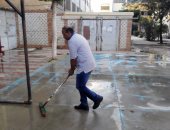 فيديو وصور.. أساتذة مدرسة الشاطبى الميكانيكية ينظفون الساحة لاستقبال الطلاب