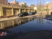 صور.. الإسماعيلية تغرق فى مياه الصرف والقمامة تغزو الشوارع