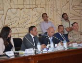 صور..محافظ البحيرة يعقد أول مجلس تنفيذى للمحافظة منذ توليه منصبه