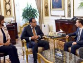صور.. رئيس الوزراء يلتقى وزير الهجرة الأرمينى لبحث سبل التعاون المشترك