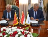 بنك التعمير والإسكان يوقع اتفاقا مع محافظة بورسعيد للتوسع فى إنشاء وحدات سكنية 