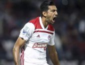 كوكا احتياطيا مع أولمبياكوس وهيجواين يقود ميلان بالدوري الأوروبي