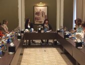 وزيرة الثقافة تلتقى سيدات منتدى عمان وتؤكد دور المرأة فى النهوض بالمجتمع