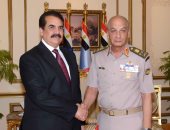 وزير الدفاع يلتقى القائد العسكرى للتحالف الإسلامى العسكرى لمحاربة الإرهاب