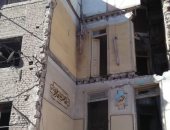 هدم 4 عقارات تمثل خطورة داهمة على المارة وسط الإسكندرية