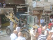 صور.. إزالة 450 حالة إشغالات وتحرير 3750 مخالفة مرورية فى كفر الشيخ