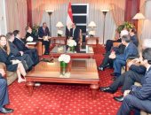 السيسى: مصر منفتحة على تعزيز الحوار بين الشعوب بمختلف أطيافها ومذاهبها