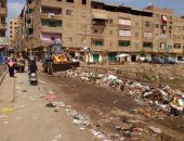 بعد شكاوى الأهالى.. رفع 230 طن قمامة ملاصقة للمدارس بشبرا الخيمة