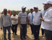 صور.. لجنة من وزارة الإسكان تتفقد كفاءة محطات الصرف ببنى سويف