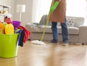 9 حاجات تسبب الضرر لعينيك منها تنظيف البيت