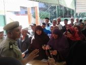 صور .. قافلتان لمديرية أمن كفر الشيخ لتقديم الخدمات لأهالى قرية قبريط