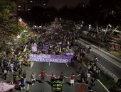 مظاهرات نسائية حاشدة تواجه مرشح للرئاسة البرازيلية يضطهد المرأة