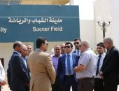 أشرف صبحى يتفقد مشروع محطة الطاقة الشمسية بالمدينة الشباب والرياضة بشرم الشيخ