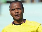 طاقم حكام مباراة الأهلى ووفاق سطيف يصل غدا