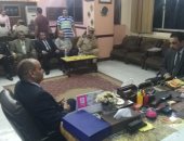 مدير أمن سوهاج يشارك فى سداد الرسوم الدراسية لــ196 تلميذا من غير القادرين 