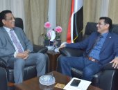 السفير اليمنى بالقاهرة يضع خططا للتفويج السياحى بالمناطق المحررة