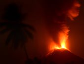 الطوارئ الروسية: بركان إيبيكو يقذف رمادا لارتفاع 5ر4 كيلومتر