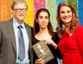 بيل جيتس يهنئ الفتاة الإيزيدية نادية مراد بعد منحها جائزة نوبل