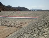 شاهد ..سدود مواجهة السيول بالغردقة تتزين بعلم مصر فى ذكرى أكتوبر