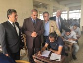 رئيس جامعة الأزهر لقيادات طب: الاستفادة من جهود الدولة لتطوير التعليم الجامعى