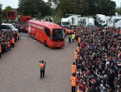 محمد صلاح يصل ملعب آنفيلد مع نجوم ليفربول لمواجهة مانشستر سيتي.. فيديو