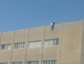 صور.. طالبات فوق سطح معهد سمسطا الأزهري ببنى سويف وإحالة المسؤل للتحقيق