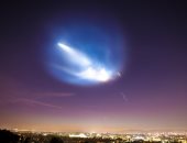  Space X تنير سماء كاليفورنيا بصاروخ فالكون 9.. صور وفيديو