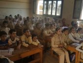 أب يطالب بنقل طفلتيه التؤأم لمدرسة جوار منزله بالهرم بدلا من الشيخ زايد