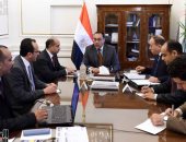 رئيس الوزراء يلتقي وزير الطيران  لمتابعة ملفات القطاع
