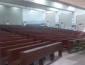 صور.. مدرجات كلية العلوم الطبية التطبيقية بجامعة ٦ أكتوبر خالية من الطلاب منذ بدء الدراسة