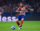 أخبار مانشستر يونايتد اليوم عن رغبة مورينيو فى ضم مدافع أتلتيكو مدريد