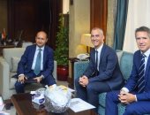 وزير الصناعة يبحث مع "مارس" العالمية تعزيز استثمارات الشركة بمصر 