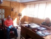 رئيس مدينة المحلة يجتمع بعمد قريتي عياش وشبرا ملكان لبحث مشكلة النظافة