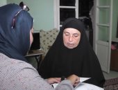 وزارة التموين: استخراج بطاقة تموين بدل فاقد لسيدة عجوز بمنزلها