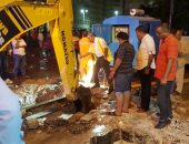 إصلاح هبوط أرضى بحرم الترام غرب الإسكندرية