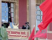 صور.. العاهل المغرب يدعو لتعزيز كفاءة قيادات الأحزاب السياسية فى المملكة