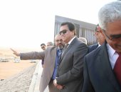 وصول وزير التعليم العالى لحفل "رالى القاهرة للسيارات الكهربائية محلية الصنع"