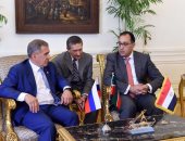  رئيس الوزراء يلتقي رئيس جمهورية تتارستان لبحث تعزيز العلاقات الثنائية 