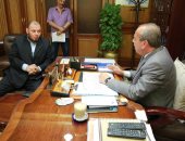 محافظ كفر الشيخ و النائب شكرى الجندى يبحثان شكاوى المواطنين