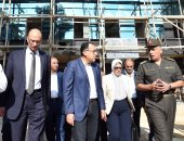 فيديو .. رئيس الوزراء يتفقد مستشفى بورسعيد العام والمبنى الجديد 