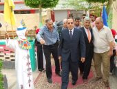  محافظ شمال سيناء يتفقد الدراسة بمدارس العريش