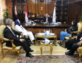 محافظ قنا: ندعم خطط الرئيس لإصلاح المنظومة الصحية ولدينا 9 مستشفيات