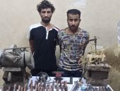 سقوط عاطل بحوزته فرد خرطوش يكشف عن ورشة سلاح بالبساتين