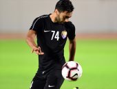 صور.. حسين الشحات يستعد مع العين لمواجهة الجزيرة بالدوري الإماراتى