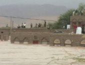 "مخيمات النازحين" تصدر تقريرا أوليا عن الخسائر الناجمة عن إعصار "لبان" فى اليمن