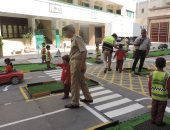 صور.. مرور الفيوم يزور مدرسة الراهبات بالفيوم وينفذ مدينة مرورية متنقلة للأطقال