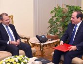 السيسي يتسلم دعوة "عون" للمشاركة بالقمة الاقتصادية العربية فى بيروت 